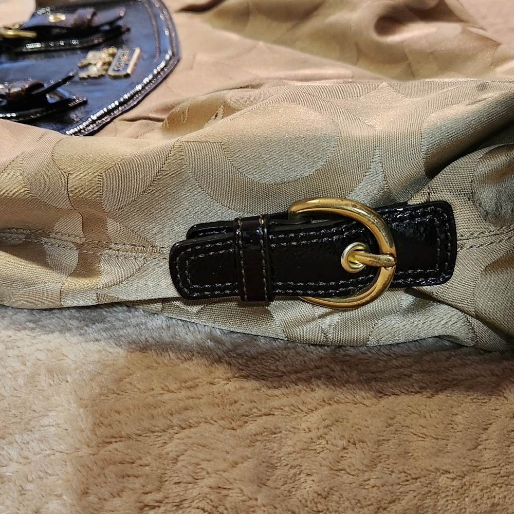 ‼️HOT DEAL‼️ Coach Madison Tan and Brown Signature Tote Bag - Picture 5 of 16